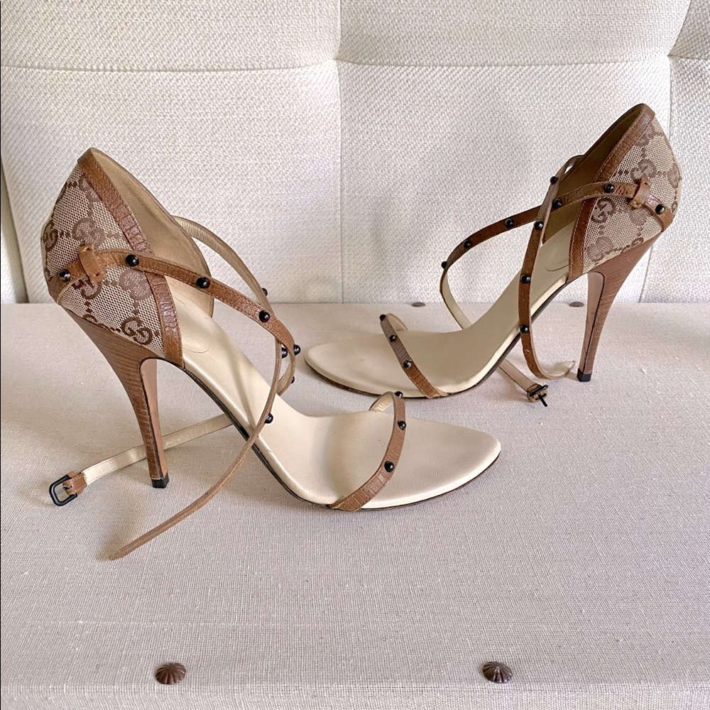 ❌❌SOLD ❌❌Gucci Strappy Shoes - Picture 4 of 9